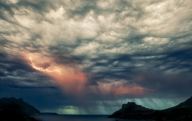 Tormenta en La Bahia