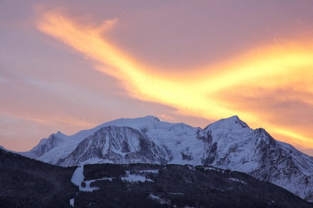 Un dragón sobre los alpes