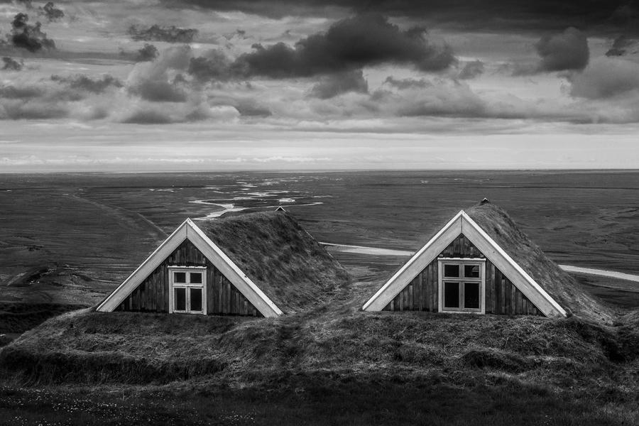 Casas de turba y sandar.Islandia 192 (david Pérez Hens) Casas de turba y sandar.Islandia 192 (david Pérez Hens)