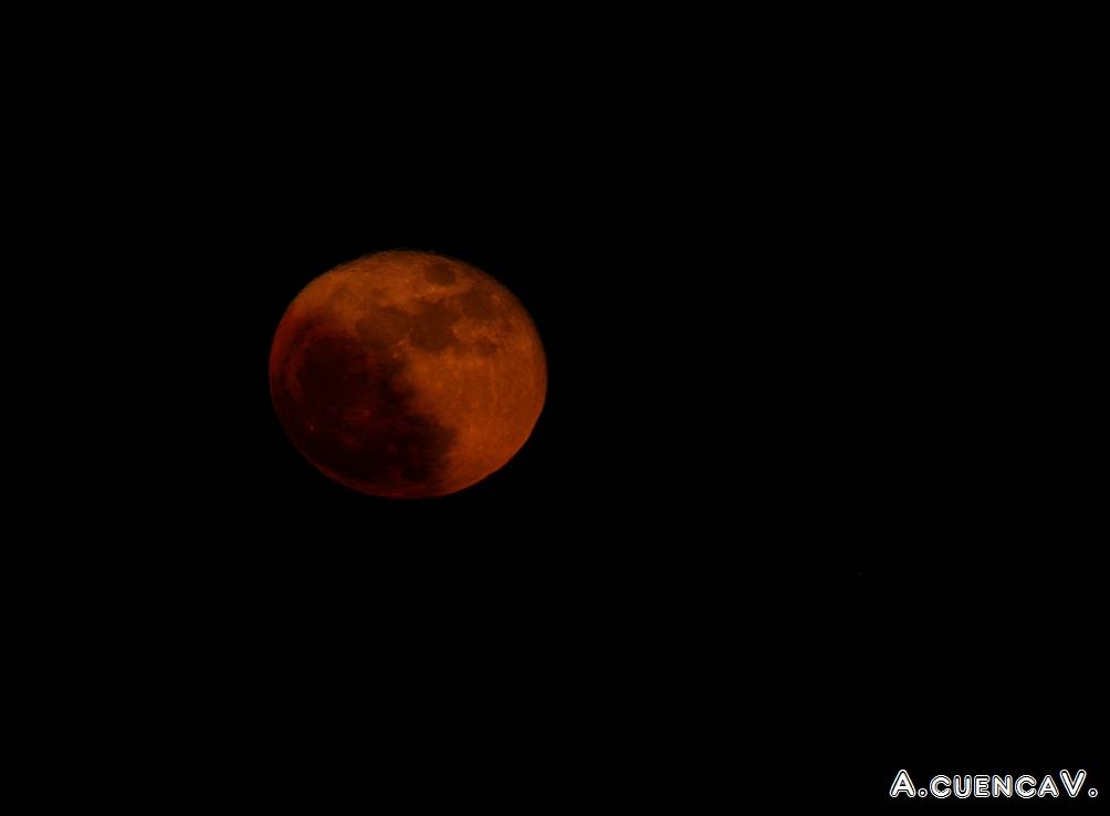 luna de sangre. (Antonio Cuenca. vaya) luna de sangre. (Antonio Cuenca. vaya)