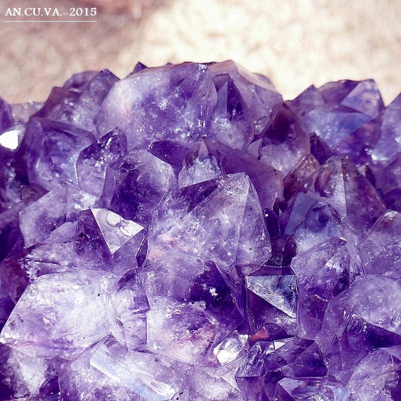 mineral. (Antonio Cuenca. vaya) mineral. (Antonio Cuenca. vaya)